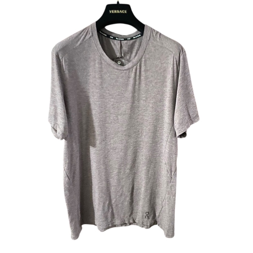 On Clouds Light Purple Active  Short Sleeve Tee Size M